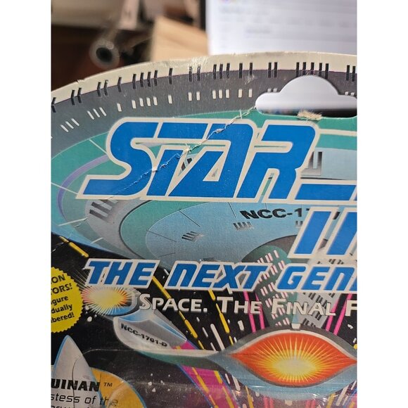 Star Trek Next Generation Guinan Action Figure 1993 Playmates Sealed - Picture 2 of 5